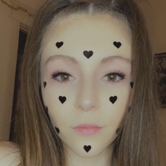 Meet your Posher, Kenzie - Picture 1 of 1